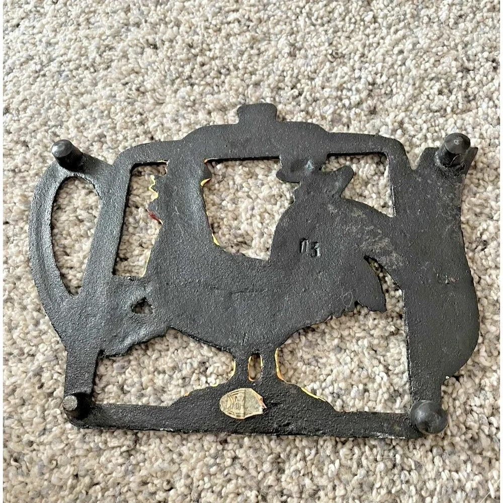 Rooster trivet in teapot shape-cast iron-trivet-black-Vtg